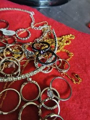 44-Piece Estate Jewelry Collection – Mixed Fashion Jewelry – Rings, Necklaces