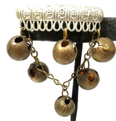 MIXED METAL SILVER AND COPPER DANGLE ‘BERRY’ BALLS LAPEL DANGLE BROOCH PIN