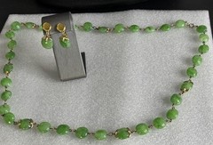 VTG Crown Trifari Marbled Green Lucite Faux Jade Gold Tone Necklace Earrings SET