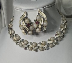 Vintage Unsigned Demi Parure Necklace & Earrings