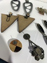 VTG Costume Jewelry Pierced Earrings Lot Studded Leather Wood Tri-toned Metal