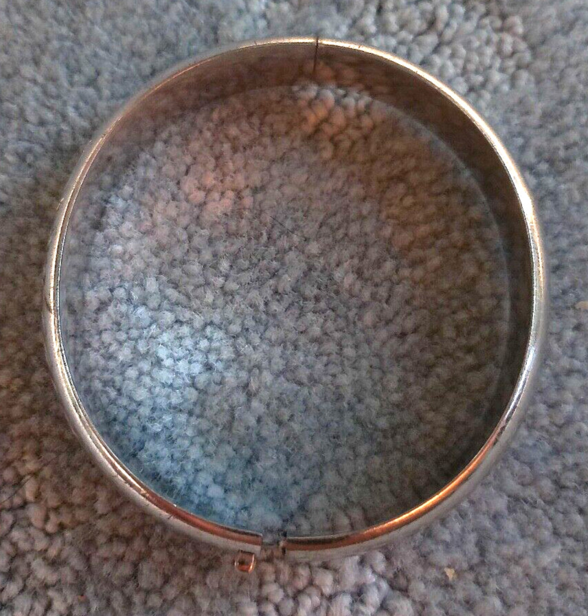 VINTAGE MARATHON STERLING FLORAL ETCHED BANGLE BRACELET HINGED