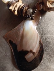 Chic Statement Piece Vintage Tropical Shell Pendant Coconut Beads Necklace