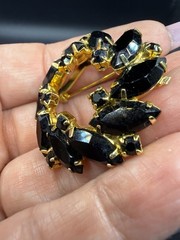 Opaque Black Rhinestone And Gold Toned Circle Wreath With Navette Vintage Brooch