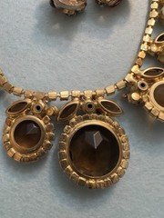 VTG D&E Juliana Root Beer Glass & Topaz Rhinestone Runway Necklace & Earrings