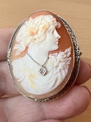 VINTAGE 14K WHITE GOLD LARGE SHELL CAMEO DIAMOND PIN BROOCH CONVERTABLE PENDANT