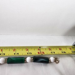 Vintage Green Marbled White and Gold Genuine Lucite Beaded Necklace New Retro