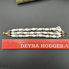 NWT VTG 1950s-1960s CROWN TRIFARI White Lucite Enamel Fleurette Bracelet Jewelry