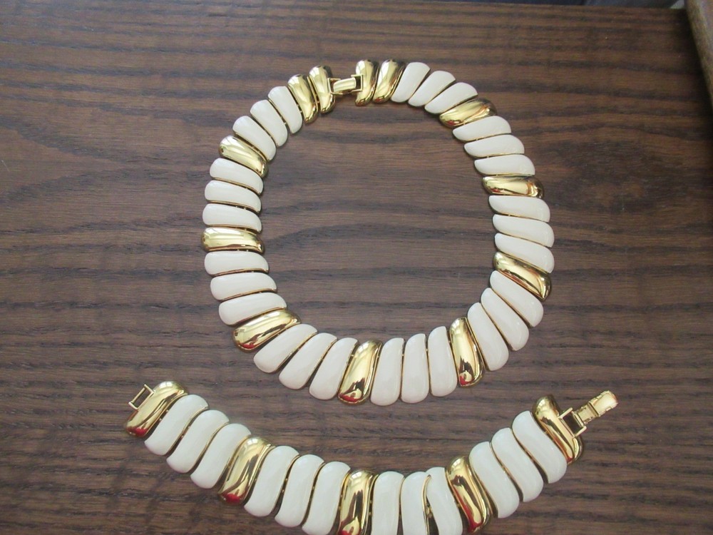 Vtg Monet Choker Gold Tone Cream Necklace and Bracelet
