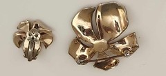 Vintage Jomaz flower faux Pearl Rhinestone Pin brooch and Earrings Set