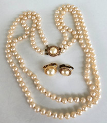 Vintage Trifari Gainsborough 2 Strand Pearl Gold Tone Necklace Clip Earrings Set