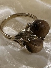 Vintage 14 Kt Solid Gold Acorn Leaf Wood Ring Sz 7