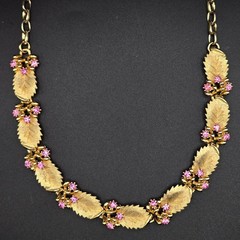 Vintage Gold Tone Pink Rhinestone Leaf Berry Collar Necklace Adjustable 15 Inch