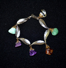 Vintage Silver Tone Feather Leaf and Assorted Gemstones Stone Bracelet 8”