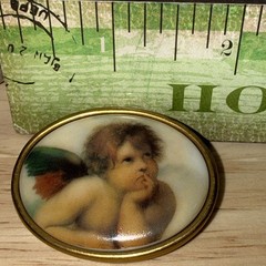 Vintage Cherub Portrait Cameo Brooch 2”