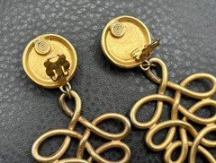 Vintage Huge 80s Runway Dangle Gold Tone Black Filigree Loop Drop Clip Earrings