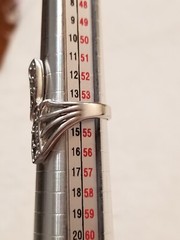 Silver Tone Ring Crossover Wrap Flared Bars 6 Crystals 1 Inch Size 6.75