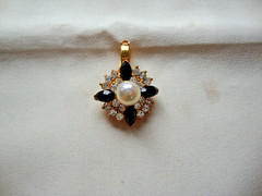 Vintage Fashion Jewelry Faux Pearl Black Marquise & Clear Rhinestone Pendant