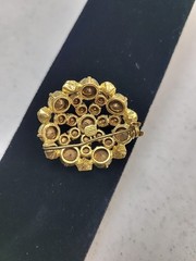 Vintage Gold Tone Green Emerald Faceted Glass Cluster Brooch Pin 1.5 Inches