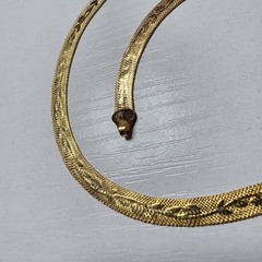 Vintage Lady Remington Signed “LR” Necklace Yellow Gold Plated Floral Design 18″