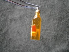 Johnnie Walker Red Label Whisky Whiskey Vtg Acrylic Bracelet Charm Pendant 2.0g