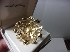 Vintage Brooch Pink Stones Ladies Pin back NICE!