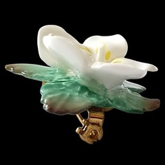 Artone Bone China Gardenia Brooch Pin Flower Floral White England Vintage Dainty