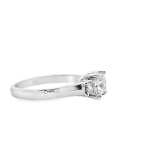 1.07 ct. Princess Cut White Diamond Platinum Ring 7.75US 6.13g.