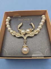 Monet Pearl & Crystal Gold Tone Necklace Earrings Set – in box – unused