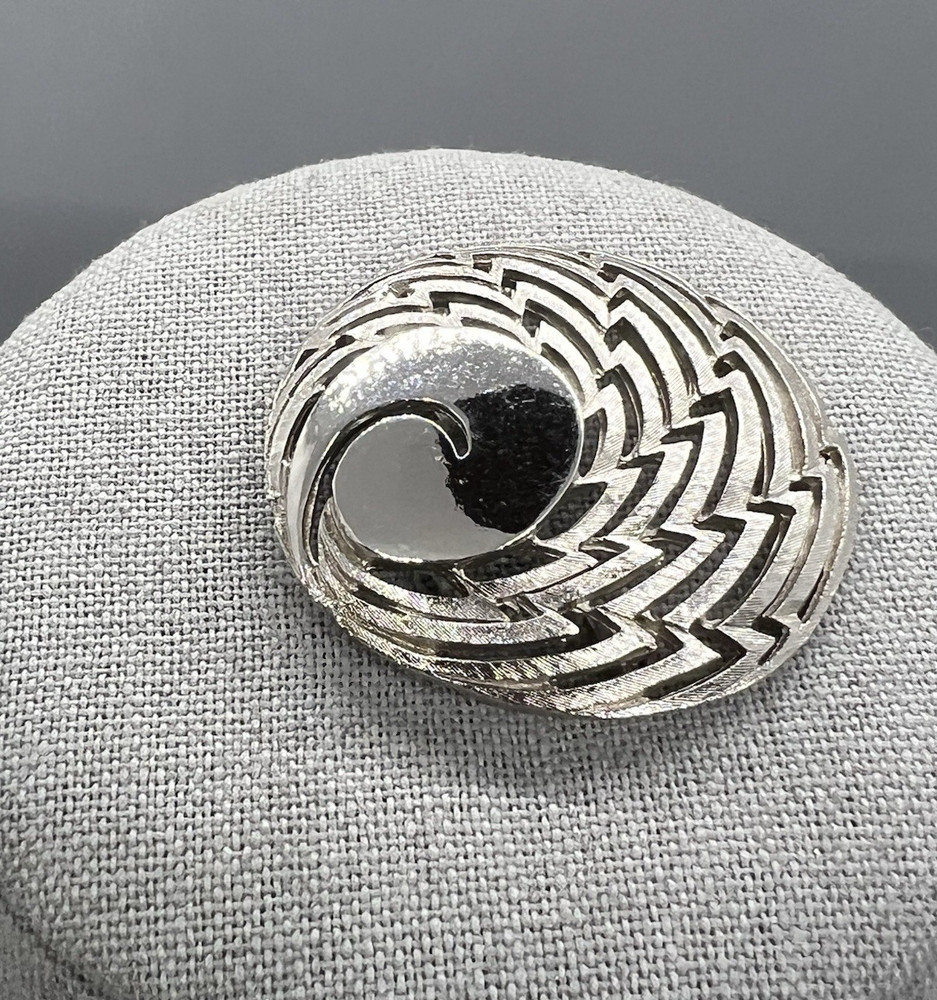 Vintage 60s 70s Corocraft Brooch 1.75“ Across Signed Openwork Textured