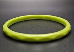 Vintage (1 Bakelite!) 8 Piece Lot Assort Bangle Bracelets Multi Variety Costume
