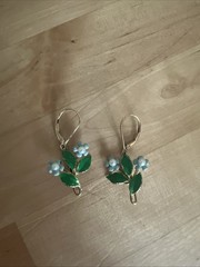 Vintage 14K Gold Overlay Enamel Pearl Blue Floral Leverback Dangle Earrings 1.5”