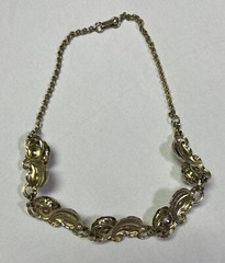 Vintage Gold Tone Rhinestone Floral Rose Link Necklace Choker – 15.5 inches