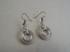 Silvertone Mesh Rhinestone Circle Pierced Earrings (D23)