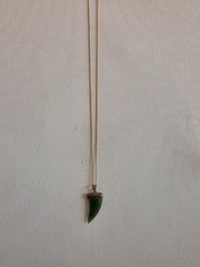 Vintage Green Jade Pendant Necklace 1950s 1960s Mid Century Nephrite Gold…