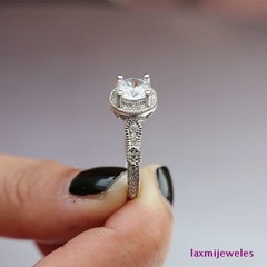 1.50Ct Round Cut Lab Created Diamond Vintage Ring Milgrain Halo Art Deco Style