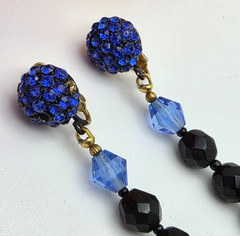 Blue And Black Faceted Glass Teardrop Earrings Gold Tone 3.5 In Dangle Clip-On