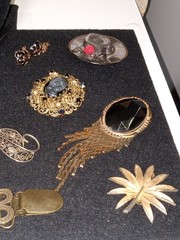 Napier Gold Tone Necklace 24″” And Matching Earrings Signed & Misc Jewlery/Pins