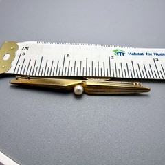 Antique 8K Bar Pin with 4.7mm Pearl 1.75″ 2.9 grams