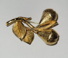 Vintage Brooch Pin Gold Plated Acorn Stem With Leaves, Size 3cm x 4.5cm