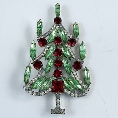Stunning Vintage Christmas Tree Brooch Red Green Clear Rhinestone Holiday Pin