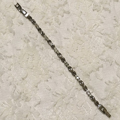 Vintage Anne Kein Chain Bracelet Silver Tone Rhinestone Accents Fold over