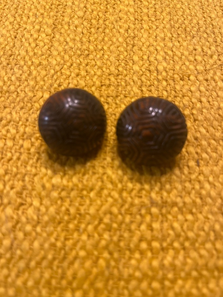 Vintage 1970s Crown Trifari faux-tortoise shell resin “maze” clip earrings