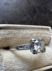 Antique 1920s Old Mine Cut Natural Diamond Platinum Wedding Ring