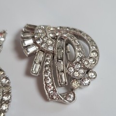Unsigned JOMAZ/ MAZER clear swirl brooch pendant fur/ shoe clips brooch set of 3