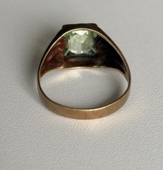 ANTIQUE 10K YELLOW GOLD URANIUM GREEN SPINEL GEMSTONE RING size 6.5 STUNNING