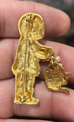 Vintage “Garden Gal” Brooch Gold Tone Faux Pearl
