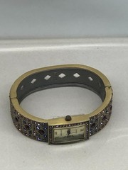 VNTG Heidi Daus “Double Trouble” Swarovski Crystal Bangle Watch – Pristine NWOT