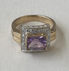Vintage Cocktail Ring Square Shape Amethyst & Clear Crystals Gold Metal Size 9
