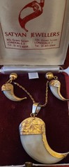 Victorian Rare Claw Pendant and Earrings in 15K Gold/Satyan Jewellers
